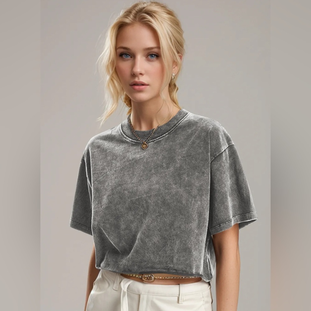 Basic Bae dark grey cropped tee